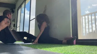 Middle split stretching