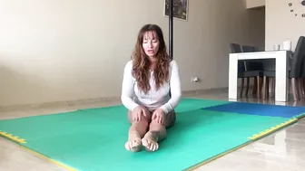 Instructional wake up stretches #7