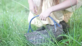 Harvesting and Cooking the Rare Fruits of the Australian Rainforest #5