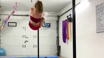 Pole & Middle Splits #3