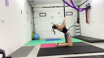 Beginner pole flow I taught this morning #3