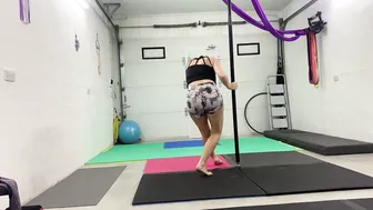 Beginner pole flow I taught this morning #5