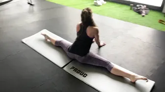 180 splits #4