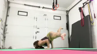 Mini hand balance flow #5