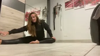 Left leg splits