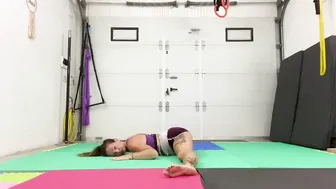 Middle splits training №3 #10