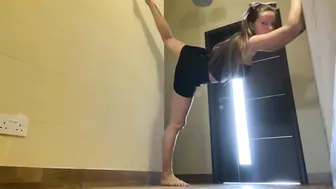 How to use the wall to stretch / flexibility #5