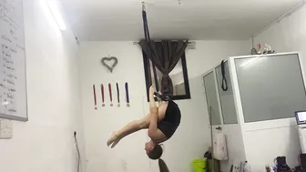 Static trapeze #8