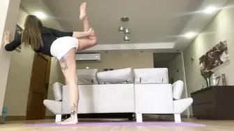 Leg stretching /splits/ flexy core #10