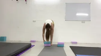 Day 1 journey to straddle lift handstand #8