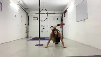 Demo of /Floor tricks / leg waves /rolls /transitions/splits #9