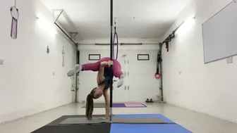 Cup grip handstand #5