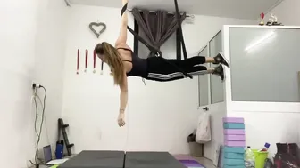 Bottom leg split #3