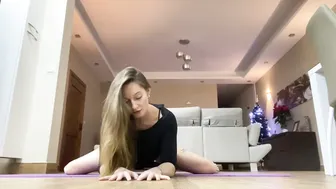 Frog and middle splits #4