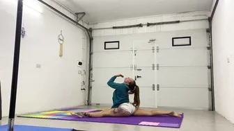 Handstand /splits #10