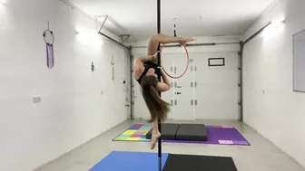 Pole trick #4