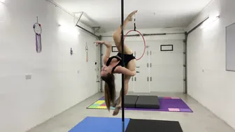 Pole trick #8