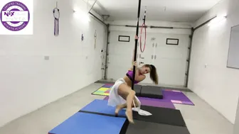 Pole dance #2