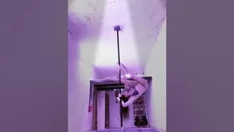 Pole play №17