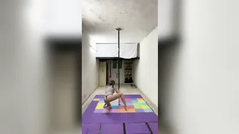 Short pole play and splits #9