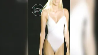 LA PERLA Momi Milan Spring 2002 - 4K Remaster #8