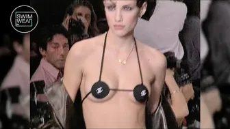 Vintage in Pool CHANEL Spring 1996 - Swimwear & Underwear