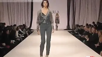 La Perla Autumn Winter 2003 2004 Milan - Swimwear & Underwear #2