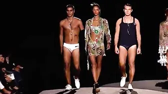 DIRK BIKKEMBERGS Spring 2006 Milan - Swimwear & Underwear #10