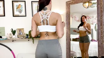 New sports bras // trying on amazon wish list gifts #8