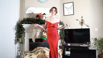 HOLIDAY DRESSES TO SHOW OFF YOUR CURVES | EtherealLoveBug #2