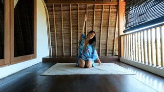 Refreshing Mental Energy Yoga Flow from Bali