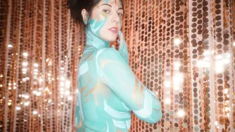 Body Painting Shadia in Teal