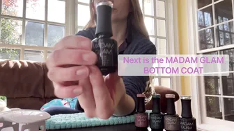 em paints her fingernails | MADAM GLAM Gel Manicure | xoxoxo @the_ilybabe #4