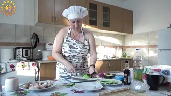 I am learning how to make sushi and rolls. How to make big rolls. Mila naturist. Kitchen. #4