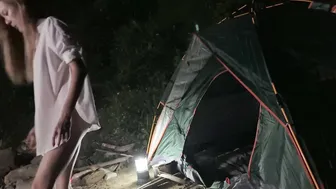 SOLO CAMPING OVERNIGHT IN RAINFOREST - BATHING - SURVIVAL SNAIL CATCHING & COOKING #10