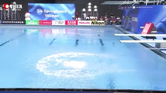 The strangest dive in the history of Emilia Nelson #4