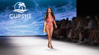 Leidy Amelia in Slow Motion Pt 2 of 2 / Miami Swim Week 2022 #2