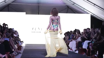 Ariel Iman in SLOW MOTION / FLL Fashion Show 2022 #5