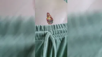 Temporary tattoos in the bikini area - I do it myself - part 1