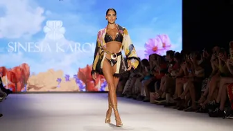 Sinesia Karol Fashion Show / Miami Swim Week 2022