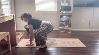 Yoga | Hip opening stretch #8