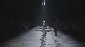 Nude & Naked Fashion Shows | Best of Minimalist Designs #9