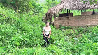 GIRL AND LIFE ALONE WHILE SLEEPING AT THE WILD HOUSE #3