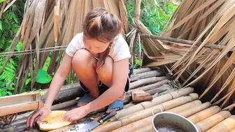 The girl encountered an abandoned house with no one living in it,decided to cook and spend the night #9