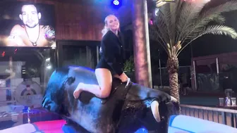 #foryou #viralvideo #bullriders #subscribe #newvideo #visitbenidorm #crazygirl #benidorm #funny #8