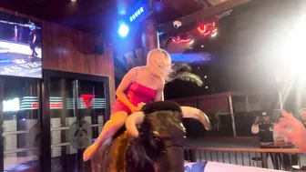 #foryou 5#viralvideo #crazygirl #bullriders #newvideo #visitbenidorm #subscribe #funny #benidorm #f #9