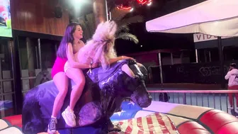 #foryou #viralvideo #bullriders #crazygirl #visitbenidorm #subscribe #newvideo #funny #funny #3