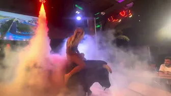 #foryou #viralvideo #bullriders #subscribe #crazygirl #visitbenidorm #newvideo #benidorm #follow