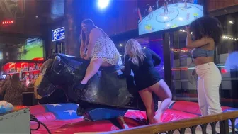 #foryou #crazygirl #viralvideo #visitbenidorm #newvideo #bullriders #subscribe #funny #benidorm #f