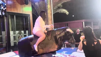 #foryou #viralvideo #bullriders ♥️♥️#subscribe ♥️♥️♥️♥️#visitbenidorm ♥️♥️♥️♥️#crazygirl ♥️♥️♥️♥️#follow #subscrib #3